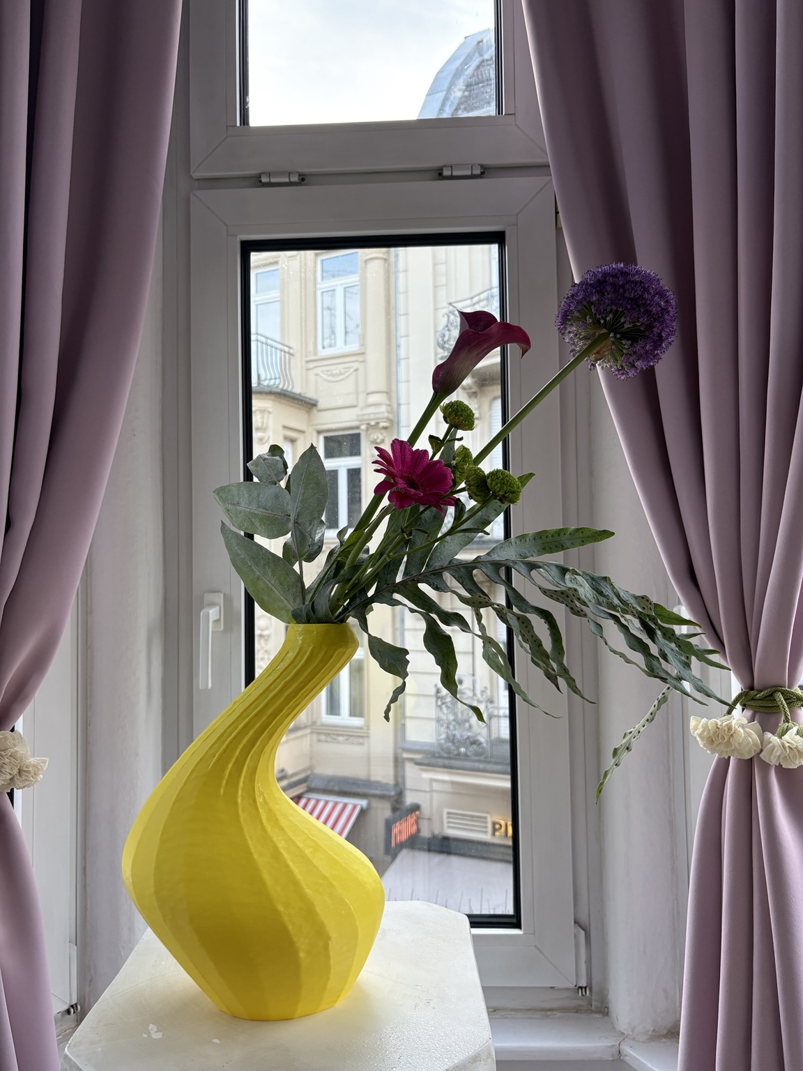 Linea Vase