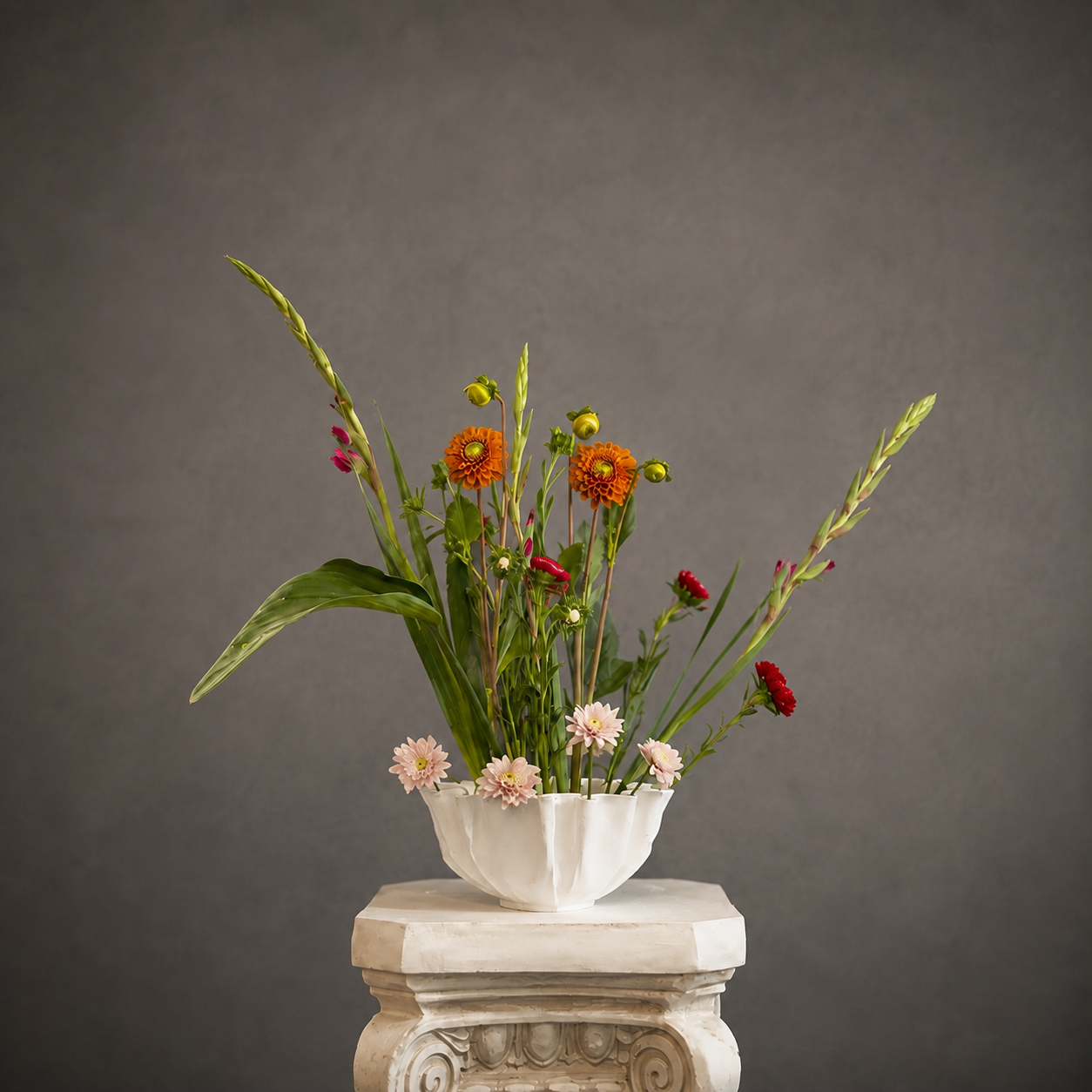 Fustanella Vase